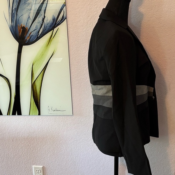 New women’s blazer size 4 - Picture 2 of 5